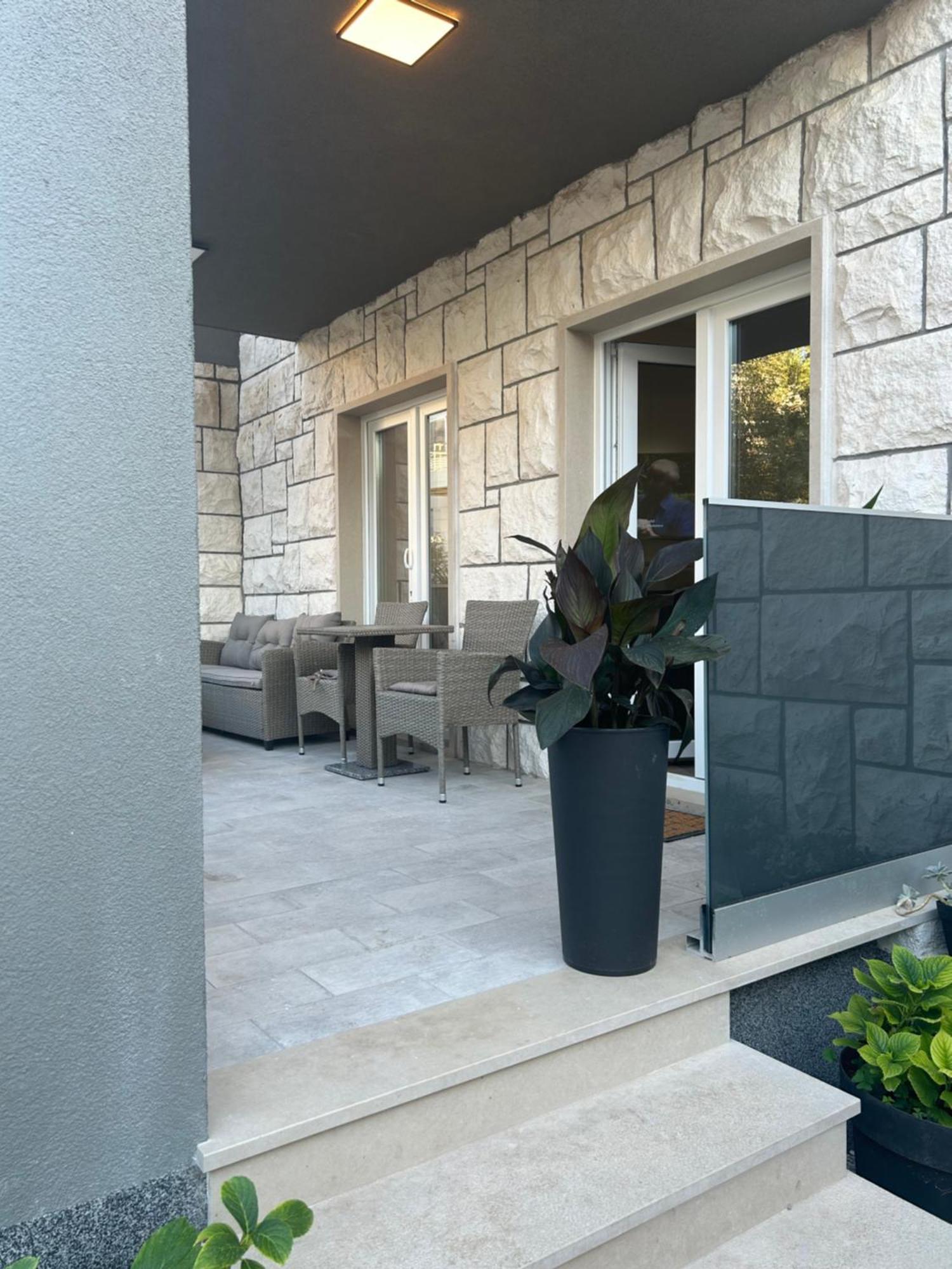 Delfa Luxe Apartament